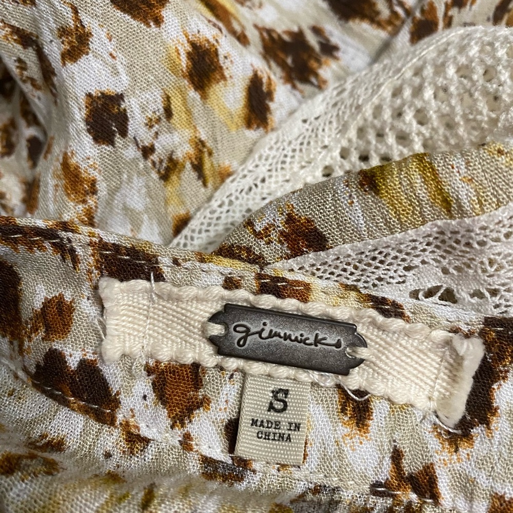 Gimmicks The Buckle Pieced Woven Lace Blouse Women’s size Small - Picture 16 of 16